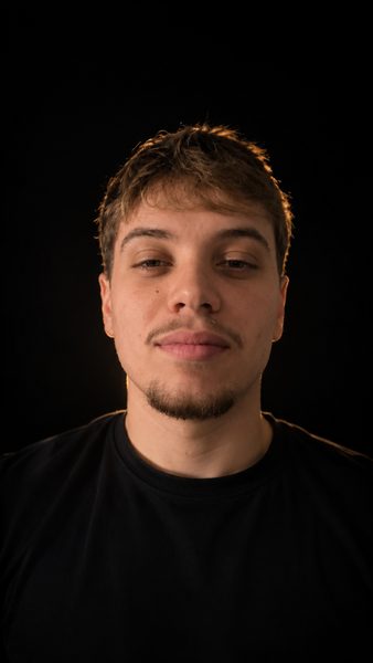 Fagner Fernando, cofundador da Ecoup Studio · direção de arte, landing pages e tráfego pago